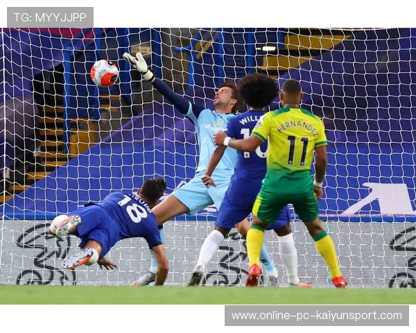 克里斯滕森角球头槌顶进关键一球 克里斯滕森角球头槌顶进关键一球