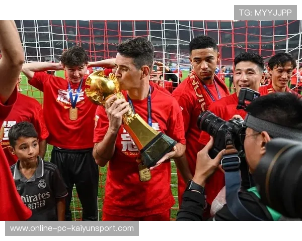 上海海港卫冕稳步推进，外援引领中超巅峰